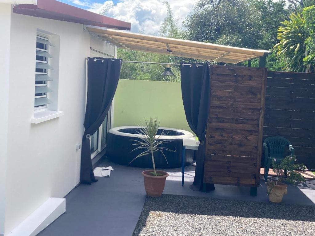 Ferienwohnung Un Jour Ailleurs Saint Pierre Exterior foto